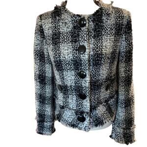Mac & Jac tweed navy‎ and white size Medium button front. Frayed trim. Cute